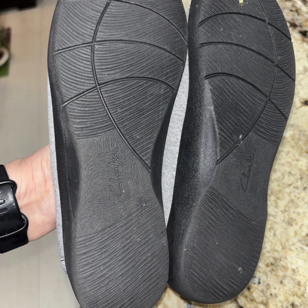 Clark's  Women's Cloudsteppers Slip-Ons Gray Size 7 Cushioned
